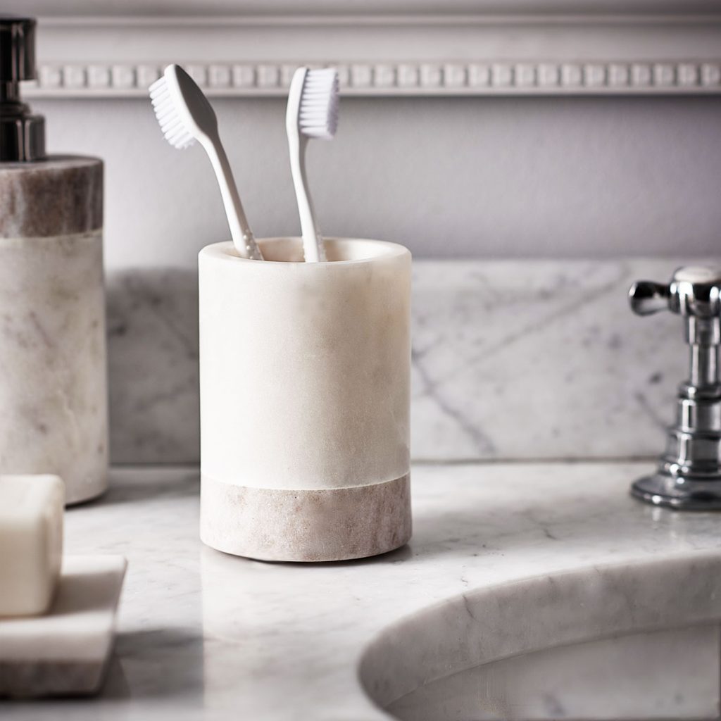 keeping your toothbrush clean