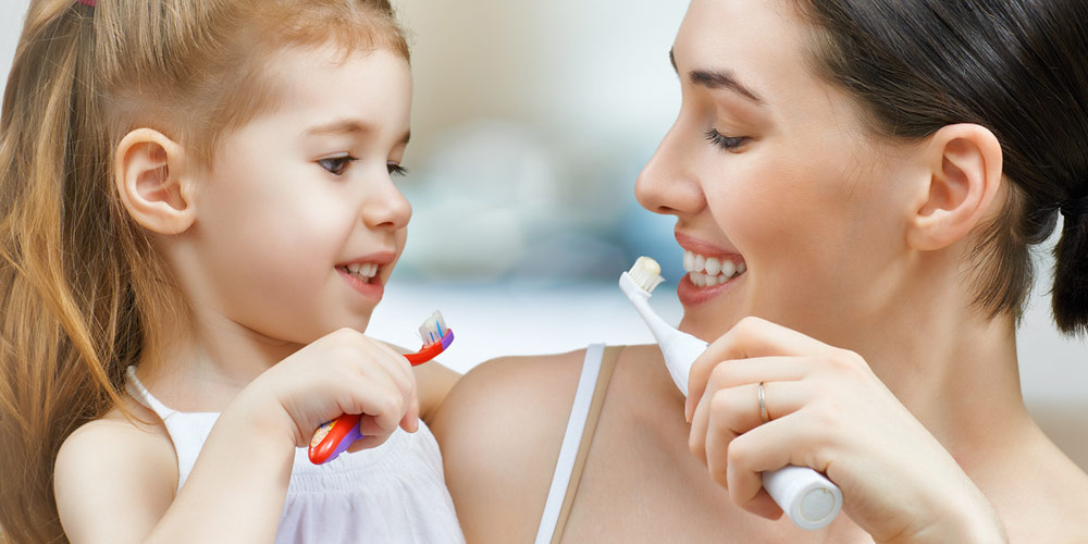 caring for kids' teeth